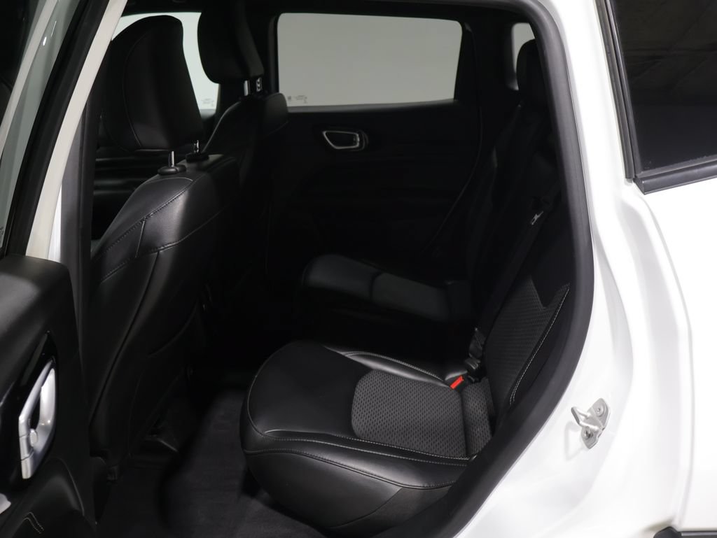 Certified 2023 Jeep Compass Latitude AWD/4WD image 19