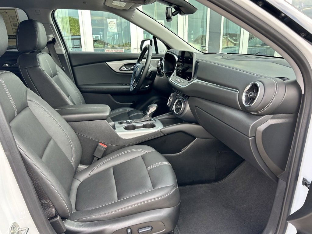 Used 2024 Chevrolet Blazer LT image 18