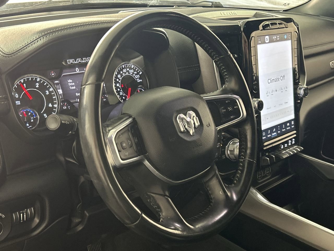 Used 2022 RAM 1500 Laramie w/ Sport Appearance Package image 13