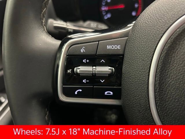 Used 2023 Kia Sorento S image 30