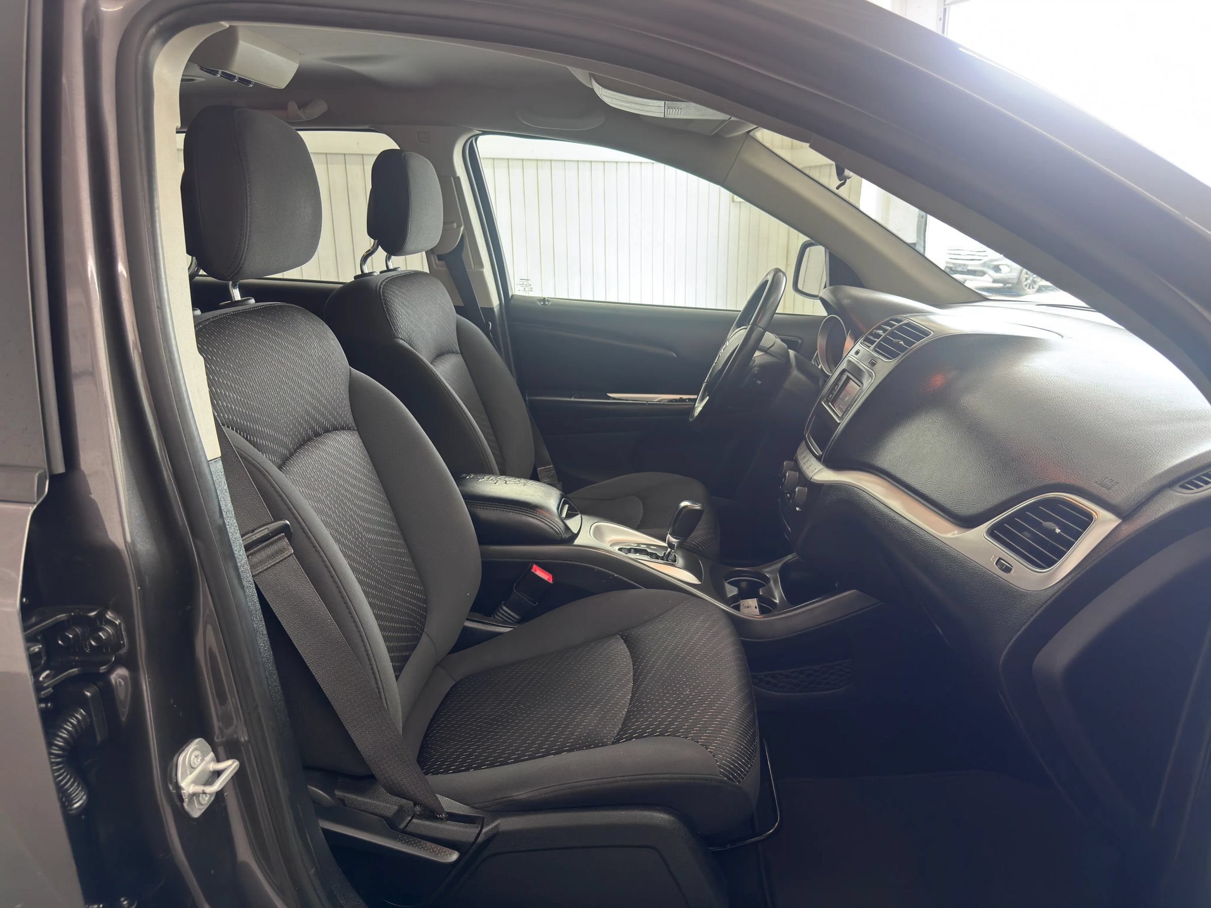 Used 2018 Dodge Journey SE w/ Popular Equipment Group FWD image 10