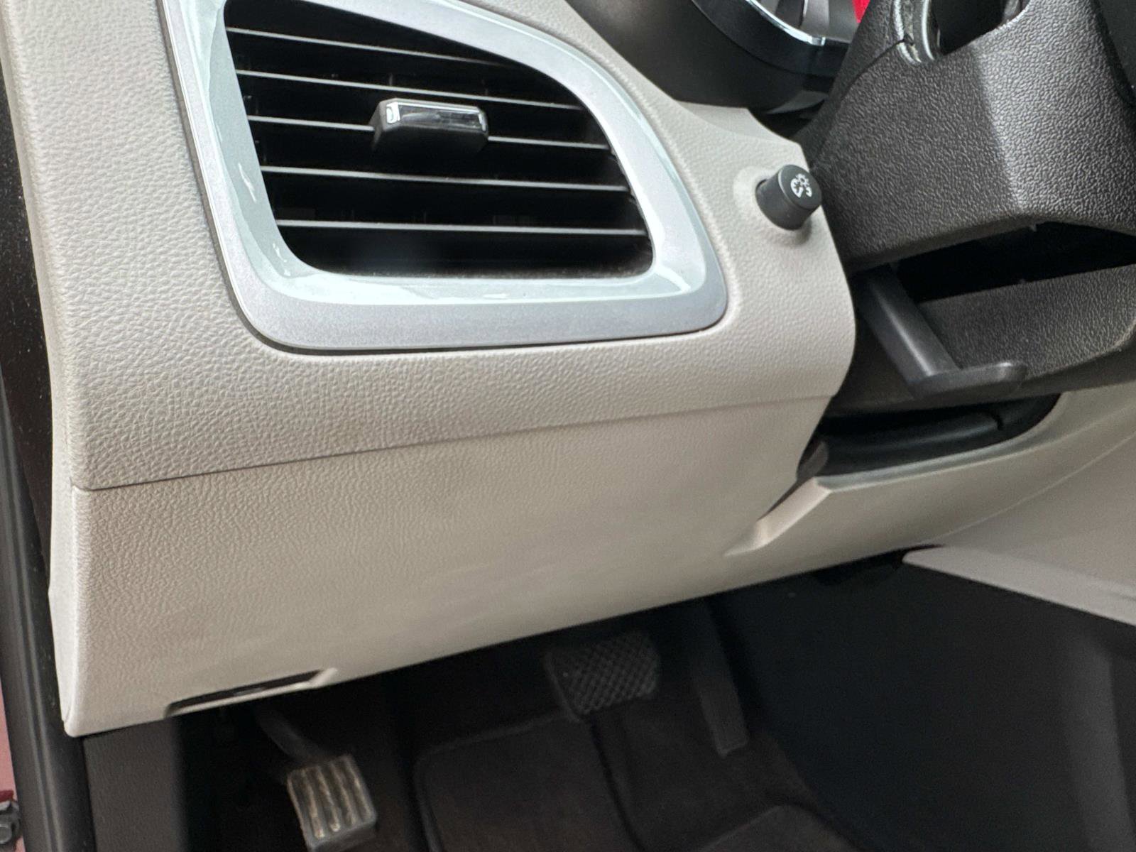 Used 2011 GMC Terrain SLT FWD image 37