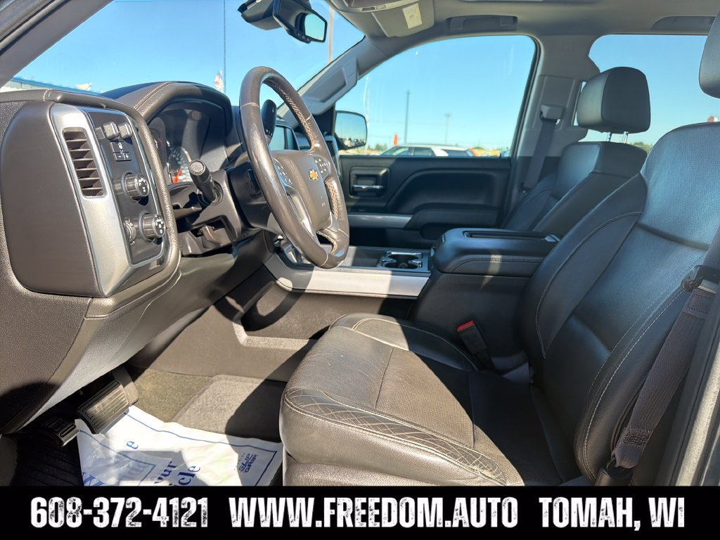 Used 2017 Chevrolet Silverado 1500 LTZ Z71 w/ LTZ Plus Package AWD/4WD image 23