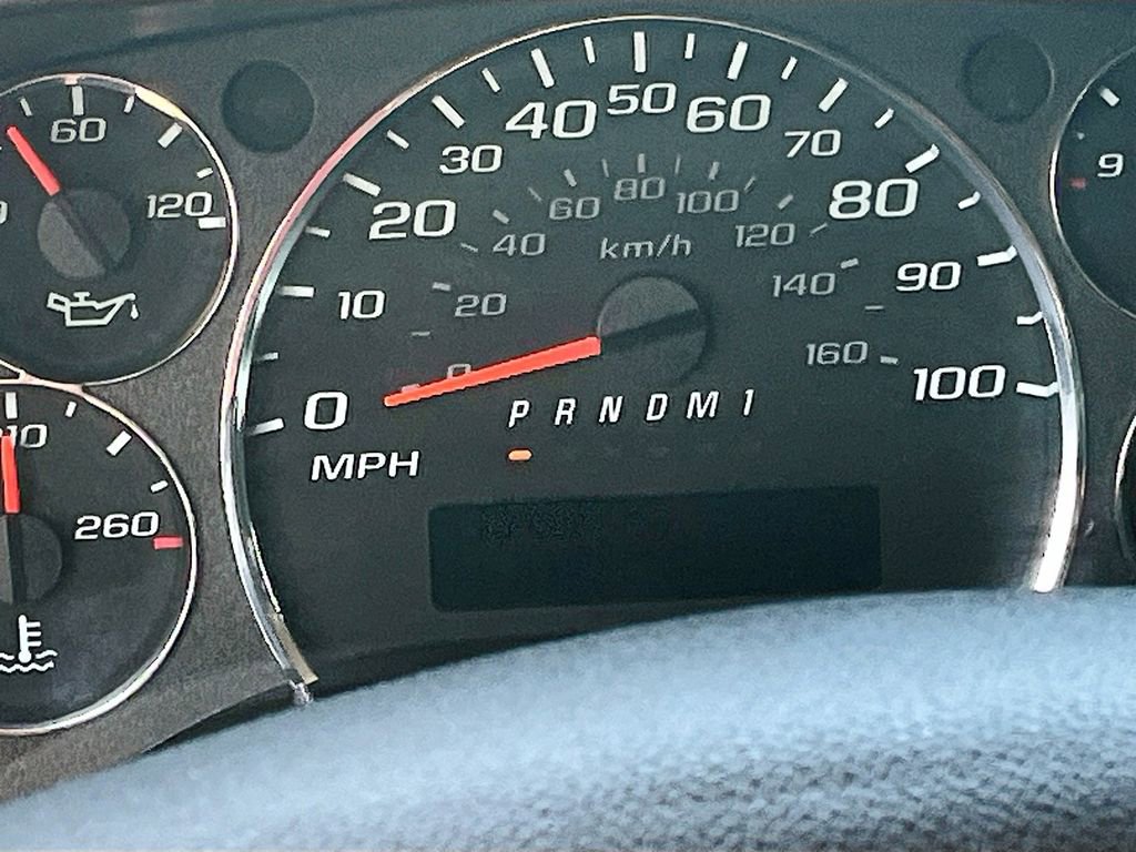 Used 2022 GMC Savana 2500 w/ Driver Convenience Package RWD image 12