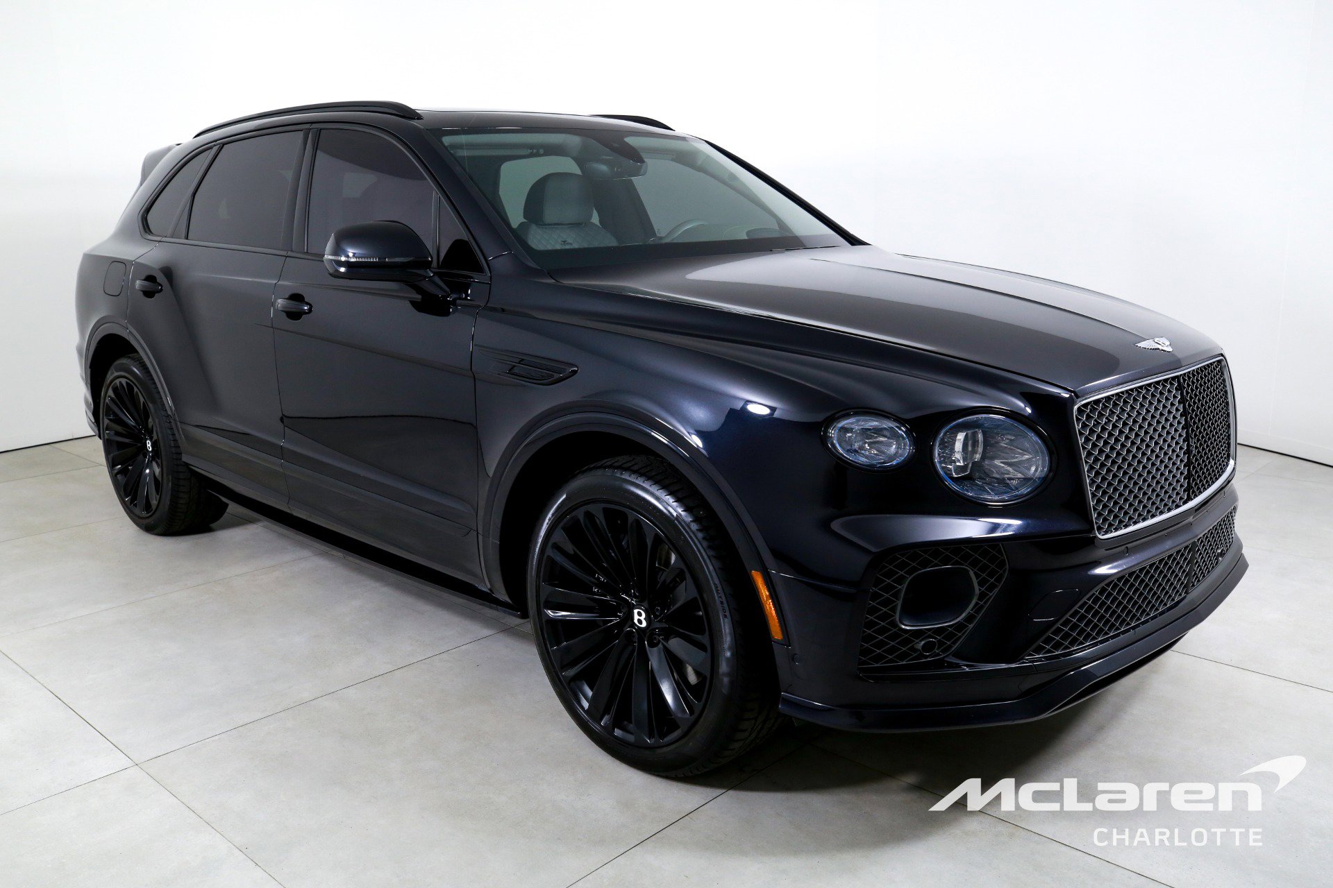 Used 2023 Bentley Bentayga Speed image 3