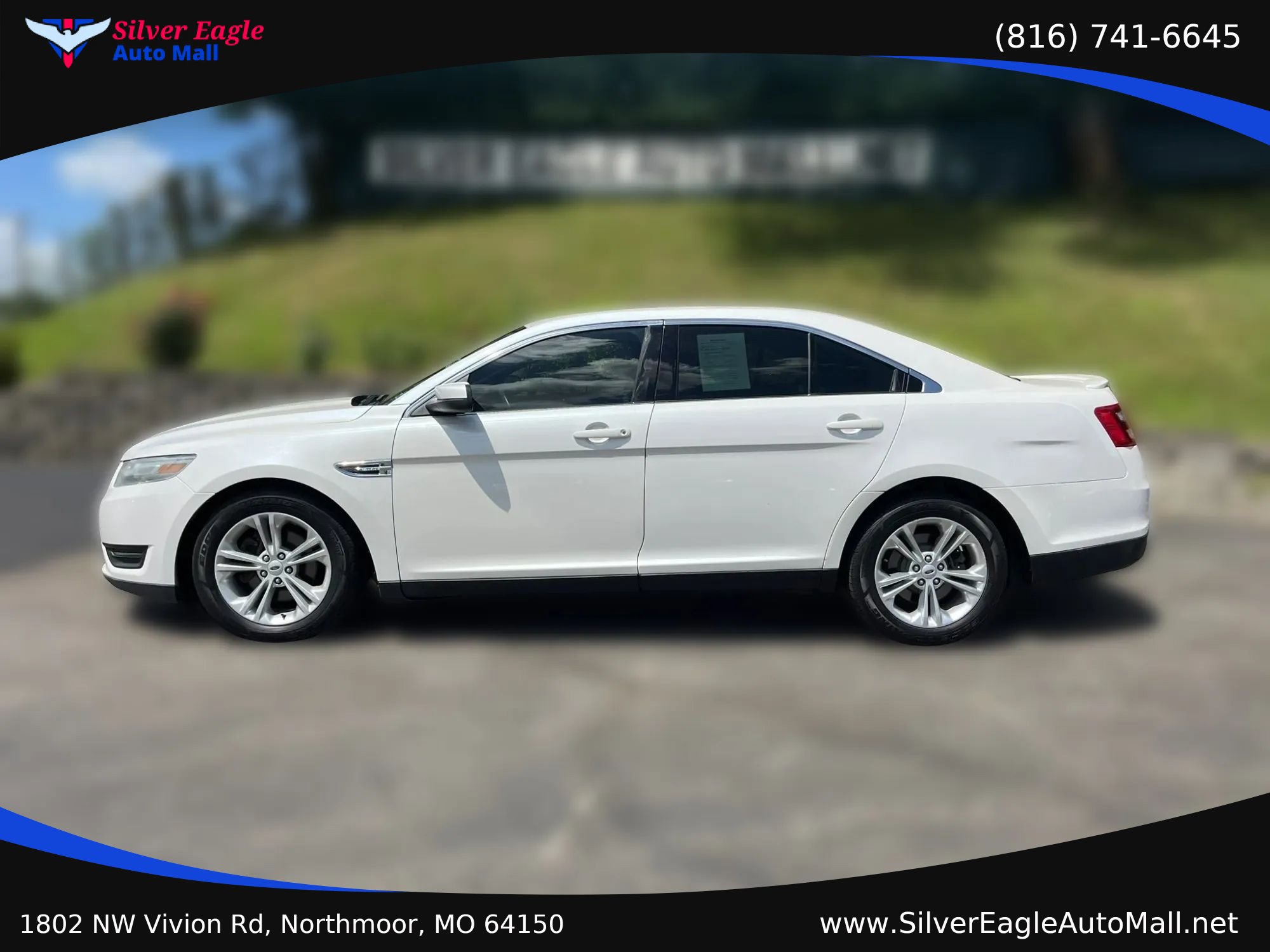 Used 2014 Ford Taurus SEL w/ Equipment Group 201A FWD image 2