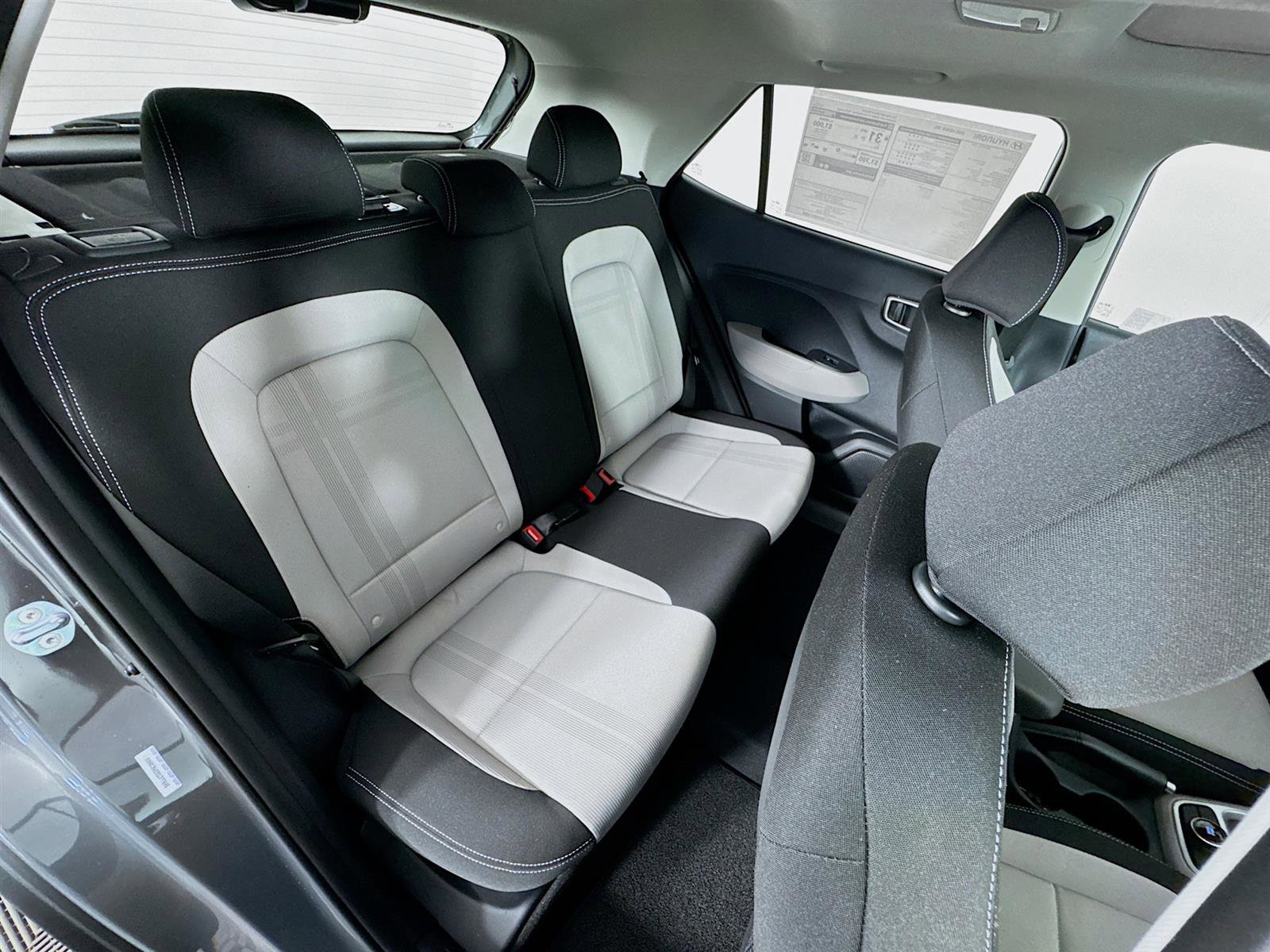 New 2025 Hyundai Venue SEL image 25