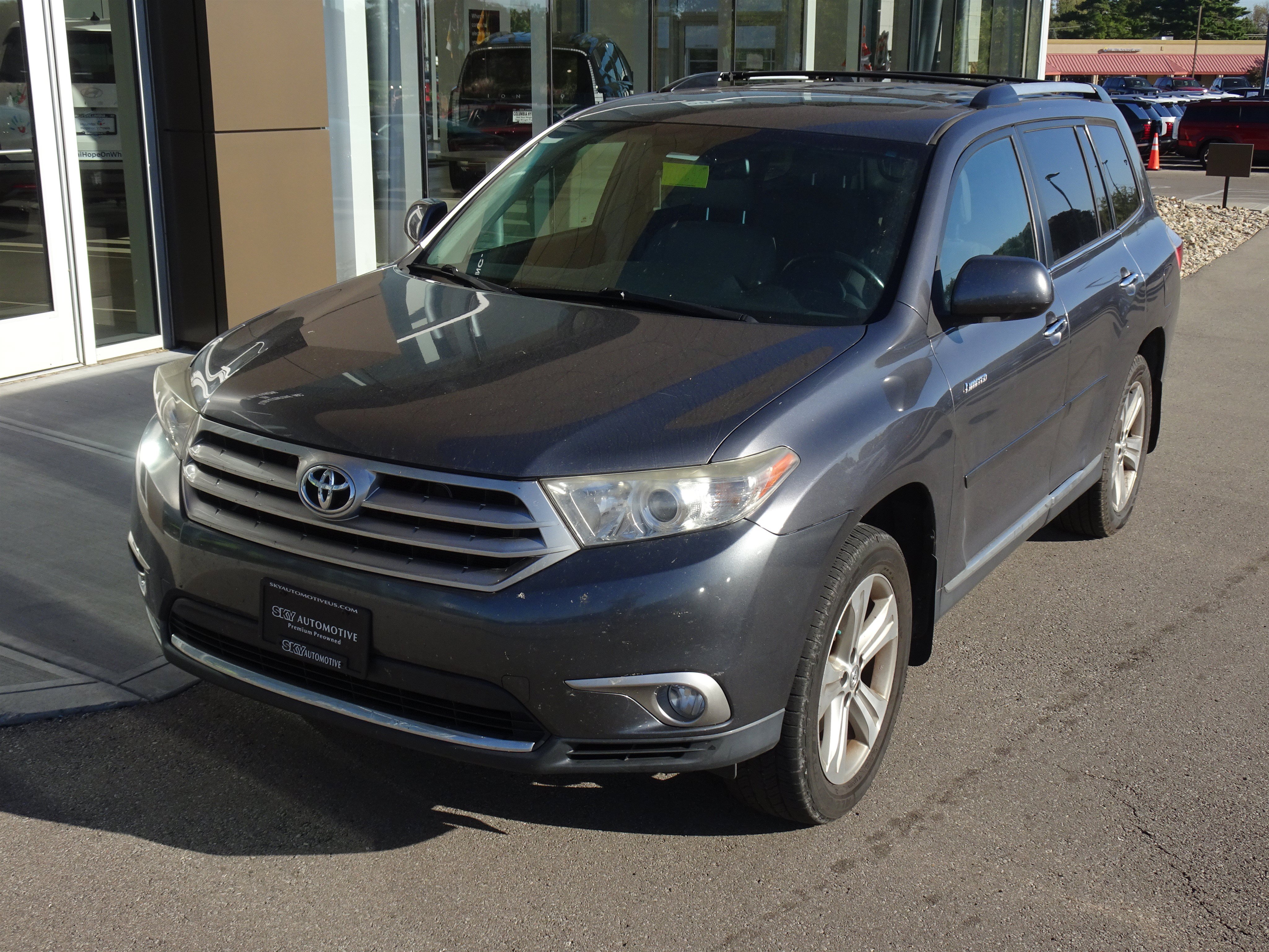 Used 2013 Toyota Highlander Limited AWD/4WD image 8