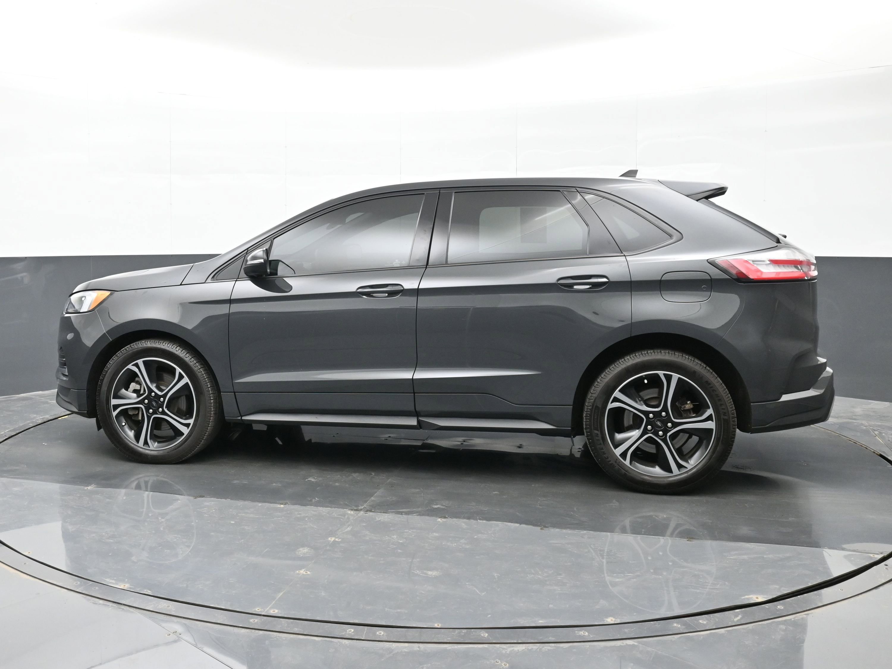 Used 2021 Ford Edge ST AWD/4WD image 7