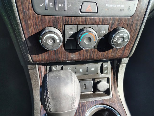 Used 2017 Chevrolet Traverse LT w/ Style and Technology Package image 22