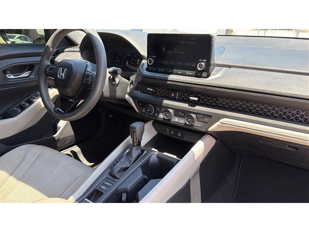 Used 2023 Honda Accord EX image 22