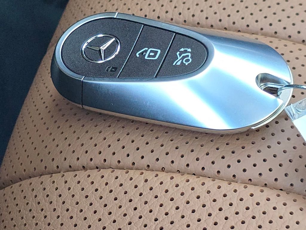 New 2026 Mercedes-Benz E 450 4MATIC Sedan image 36