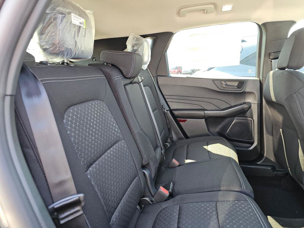New 2025 Ford Escape Active AWD/4WD image 15