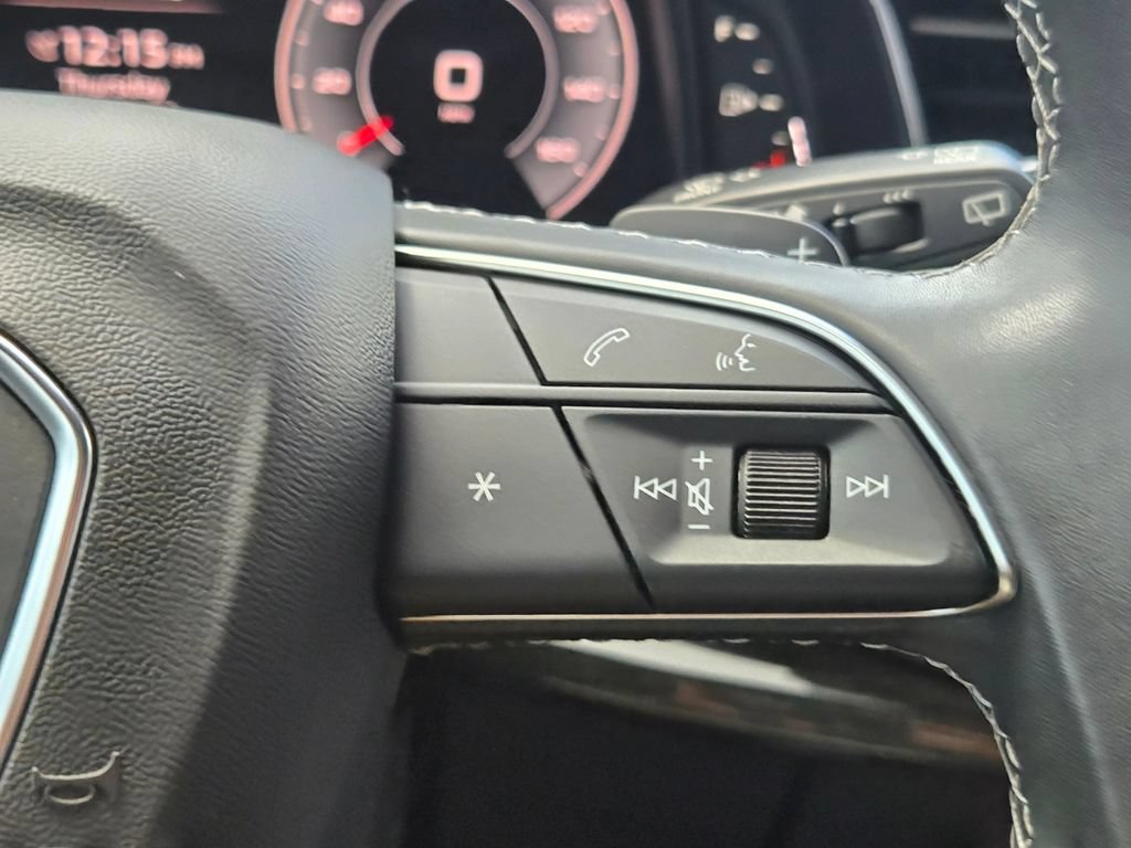 Used 2025 Audi Q8 Prestige AWD/4WD image 24