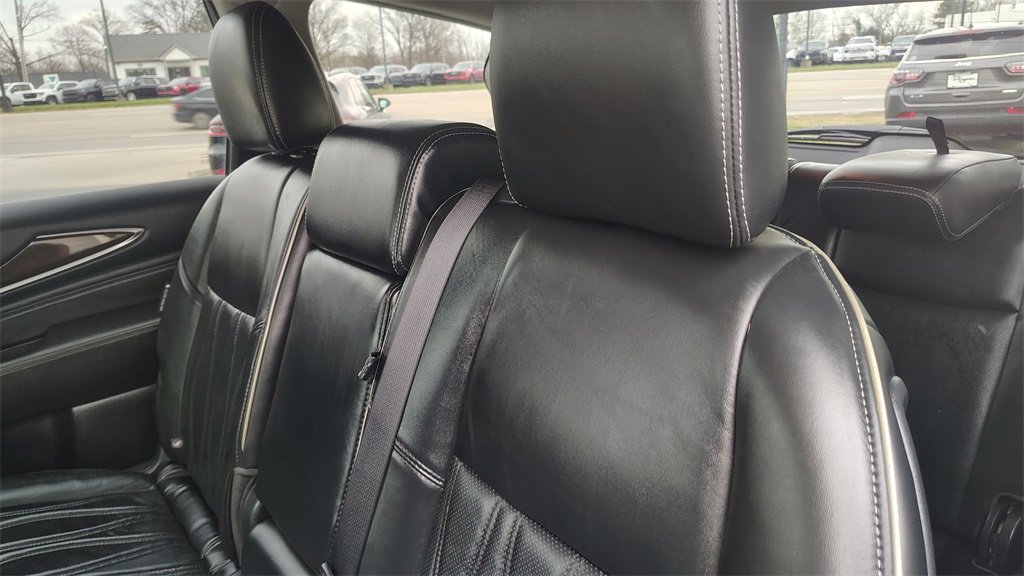 Used 2019 INFINITI QX60 Luxe w/ Sensory Package image 29