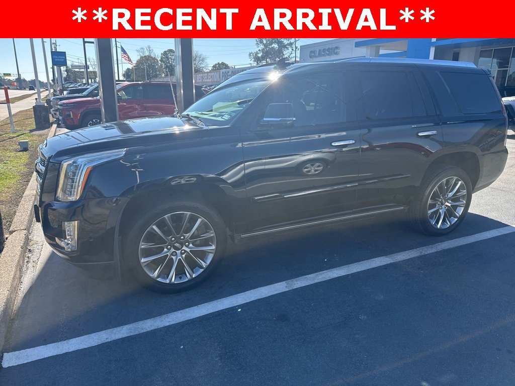 Used 2019 Cadillac Escalade Premium Luxury w/ Escalade Sport Edition image 5