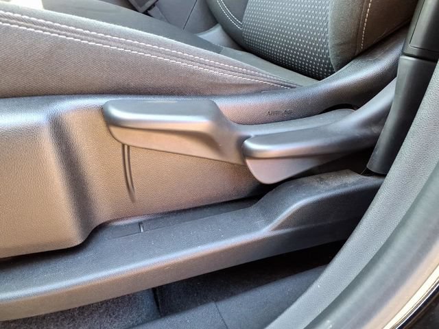 Used 2024 GMC Terrain SLE FWD image 15
