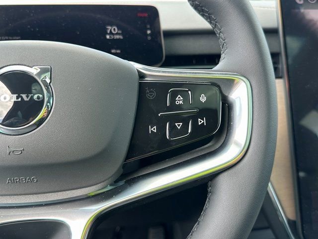 New 2025 Volvo EX90 Plus image 27