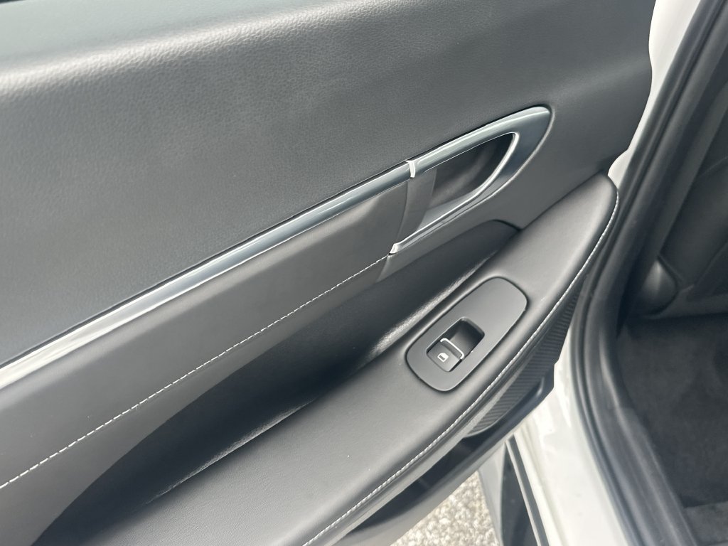 Used 2023 Hyundai Sonata Limited FWD image 13
