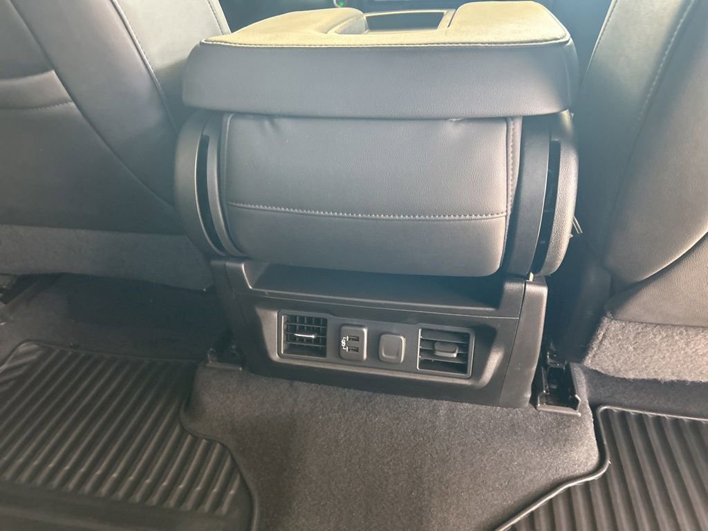 Used 2020 Chevrolet Silverado 1500 LT w/ All-Star Edition image 28