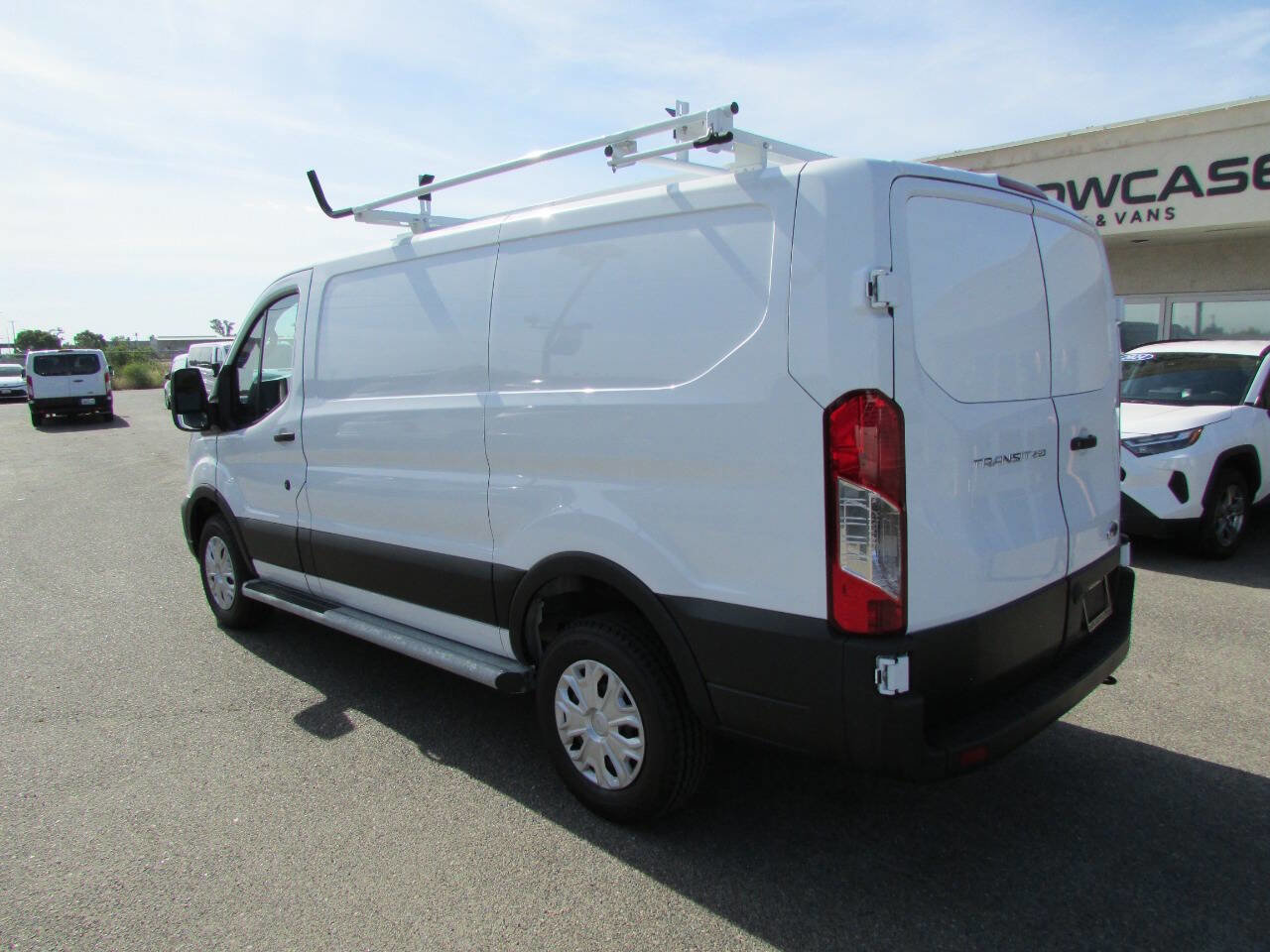 Used 2024 Ford Transit 250 Low Roof w/ Exterior Upgrade Package RWD image 9