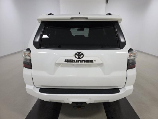 Used 2020 Toyota 4Runner SR5 image 5