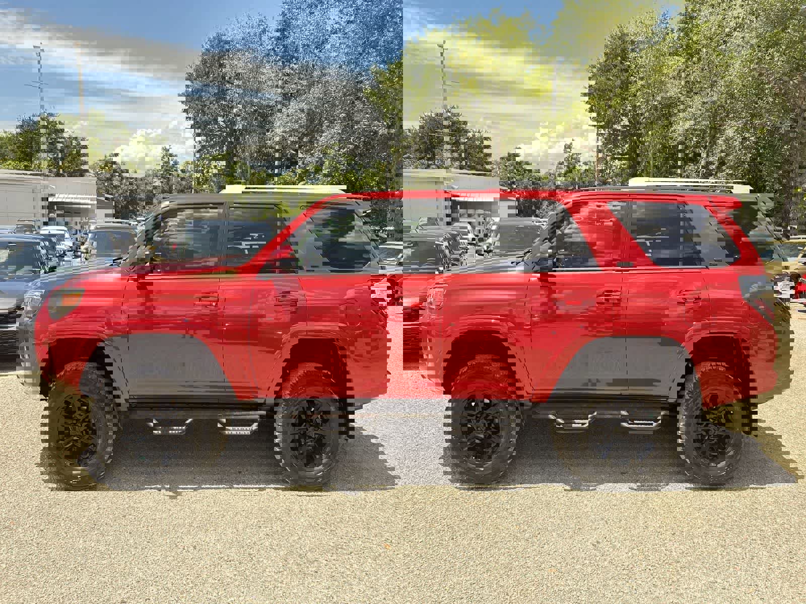 Used 2015 Toyota 4Runner SR5 AWD/4WD image 4