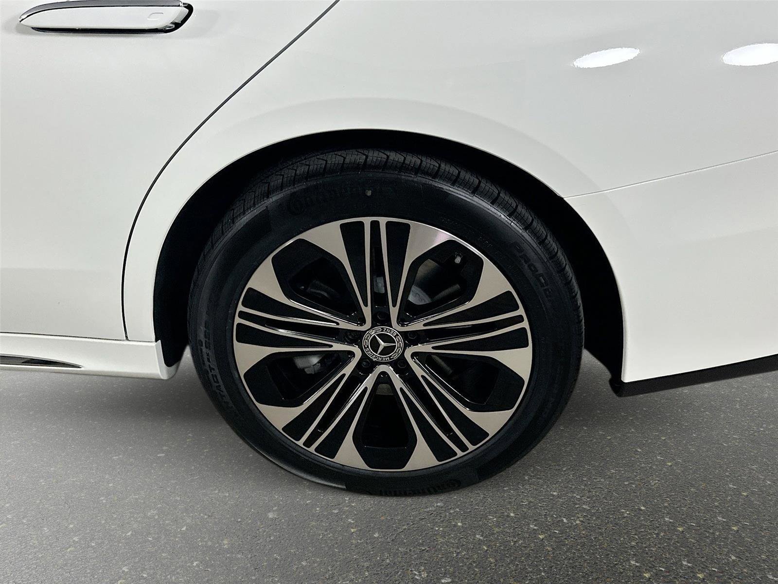 Used 2026 Mercedes-Benz E 350 4MATIC Sedan image 41