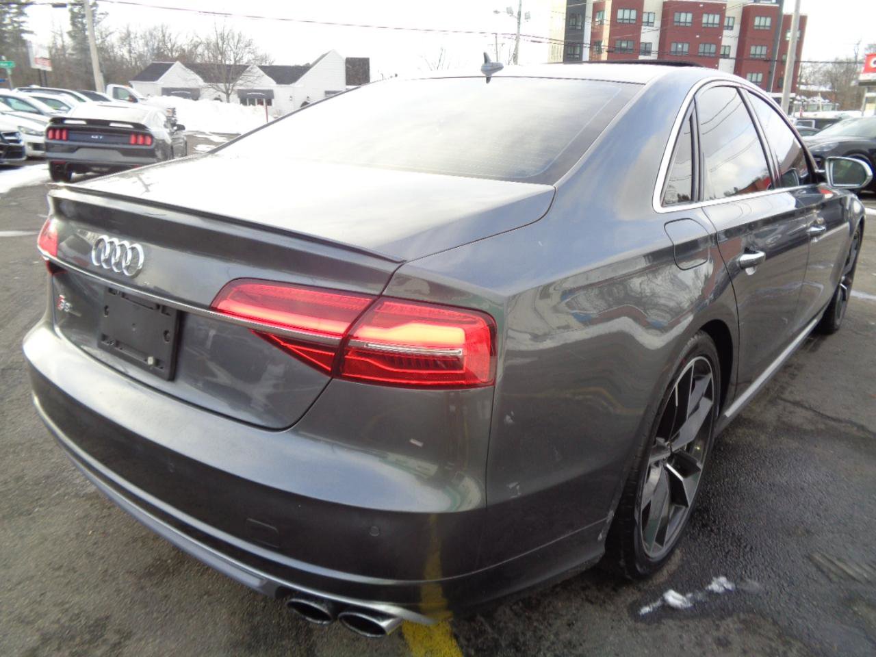 Used 2016 Audi S8 Plus w/ Driver Assistance Package image 20