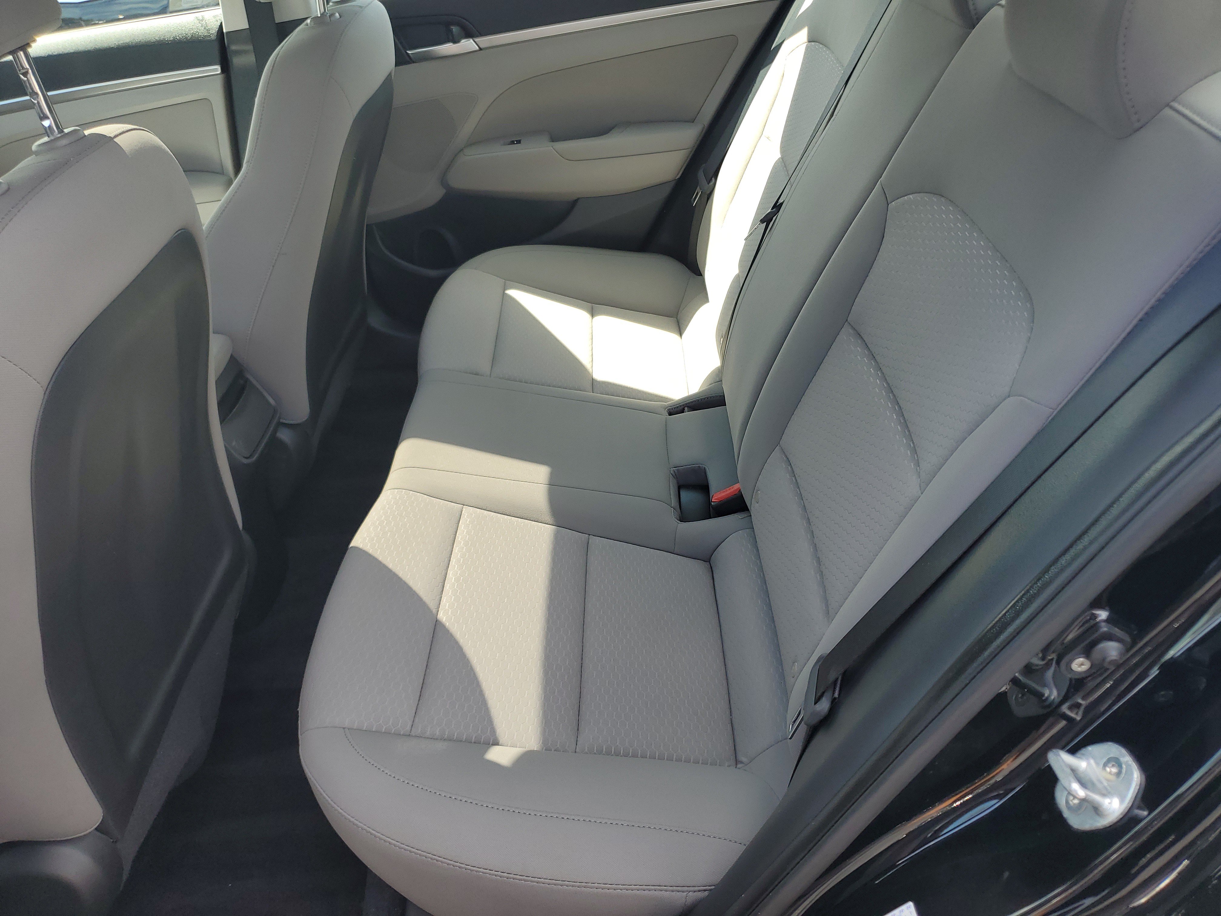 Used 2019 Hyundai Elantra Value Edition FWD image 12