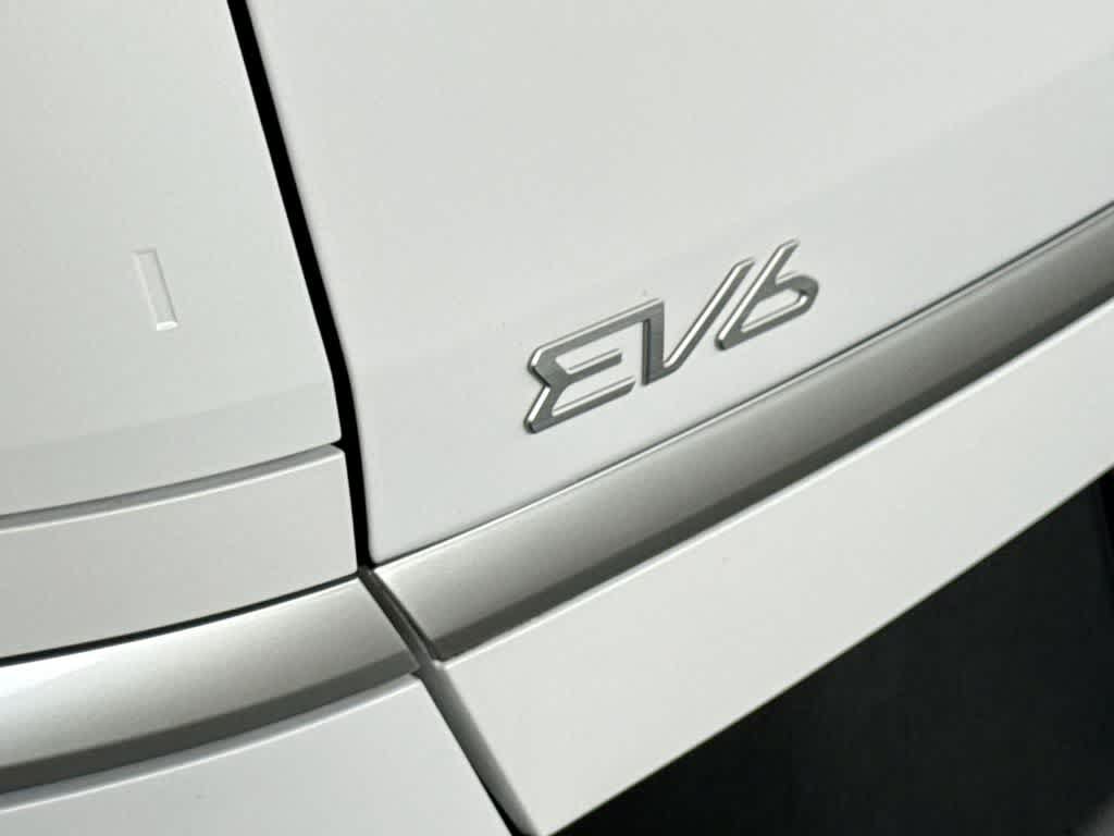 Used 2025 Kia EV6 Light RWD image 10