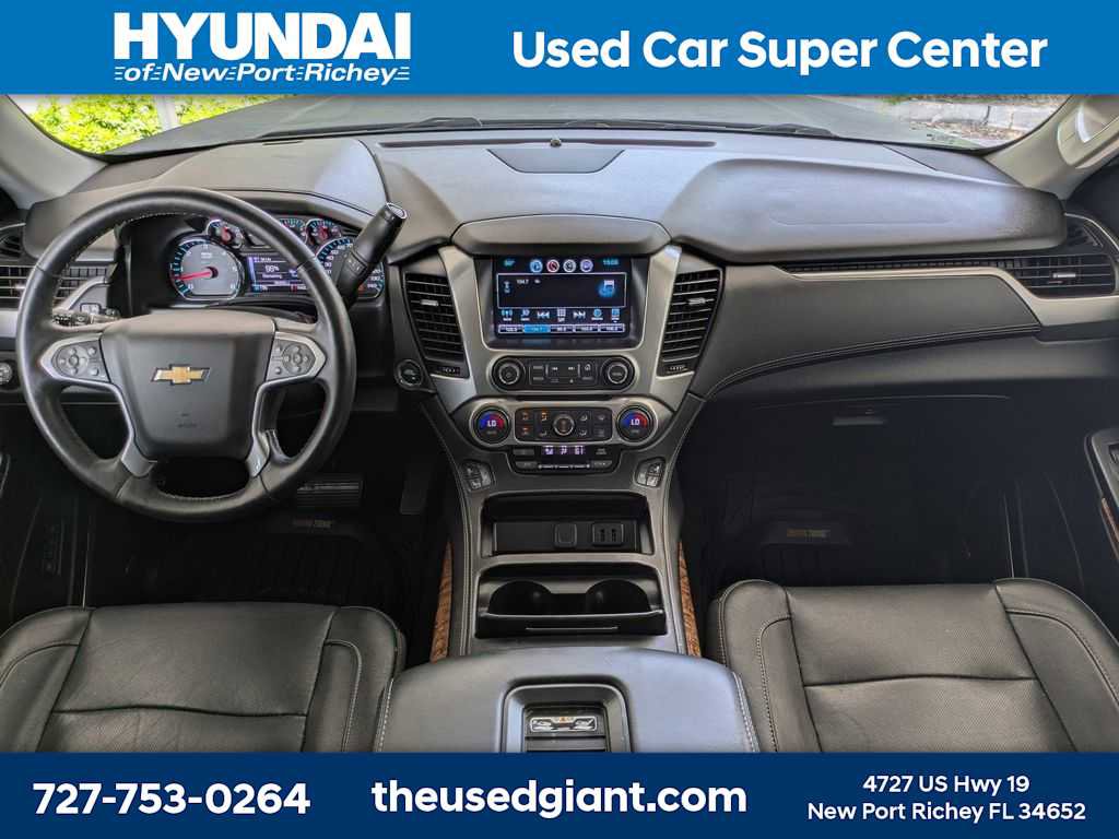 Used 2018 Chevrolet Suburban Premier RWD image 20