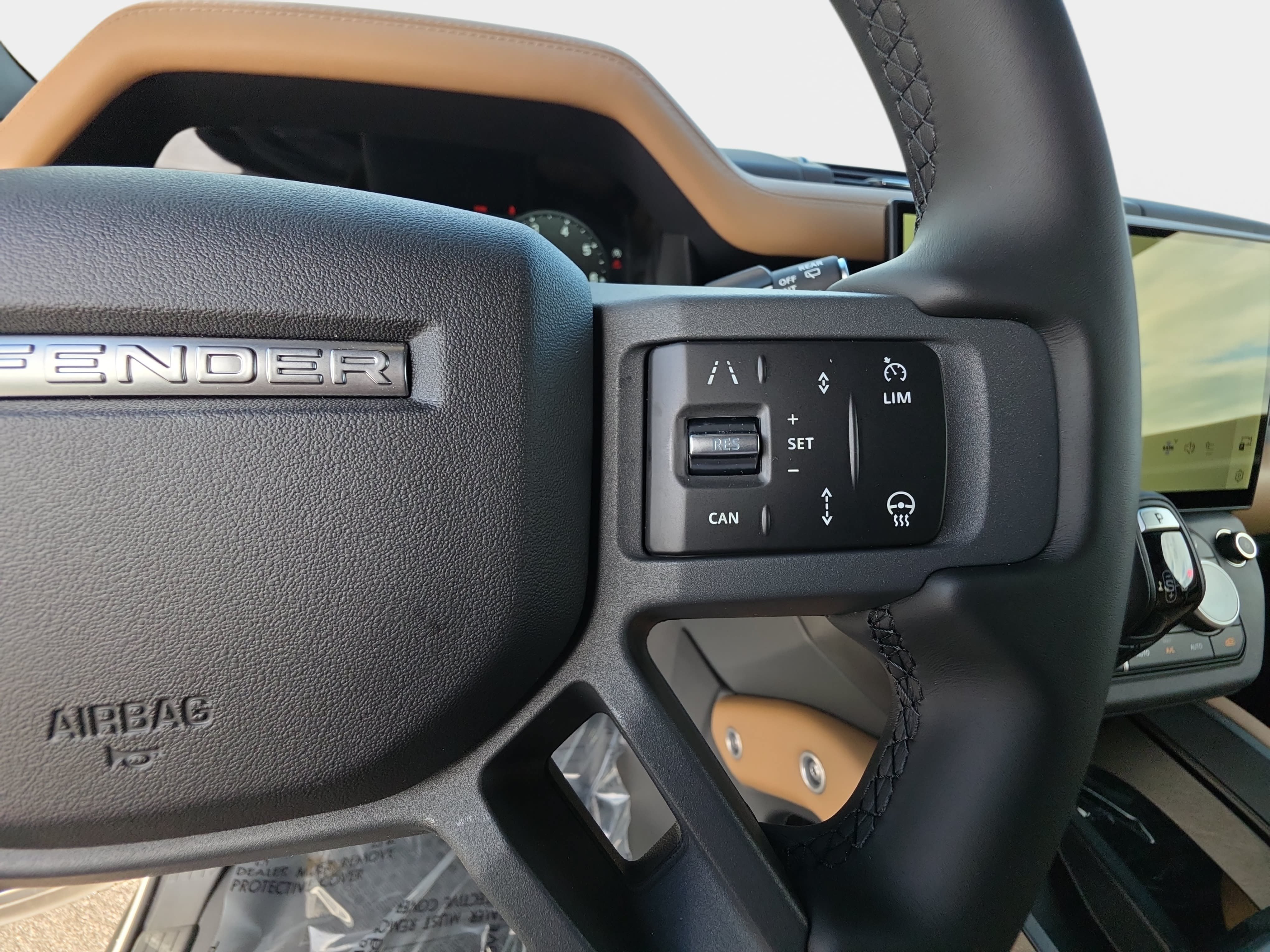 New 2026 Land Rover Defender 130 X-Dynamic SE AWD/4WD image 18