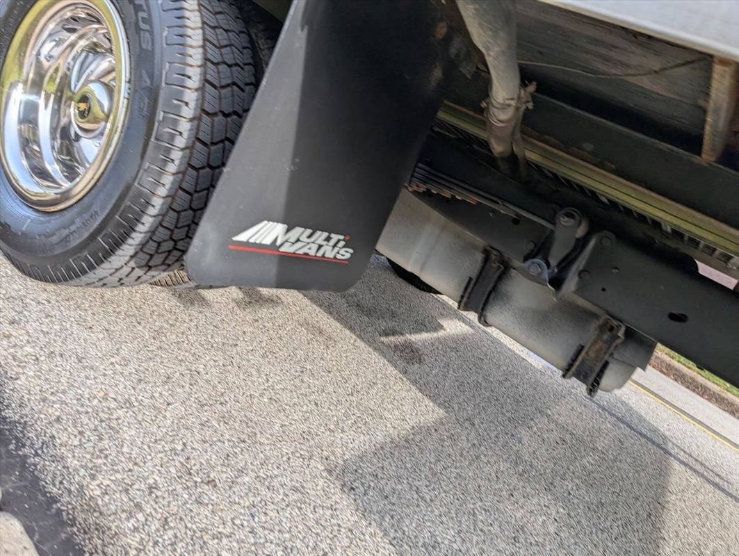 Used 2017 Ford E-450 and Econoline 450 Super Duty RWD image 40