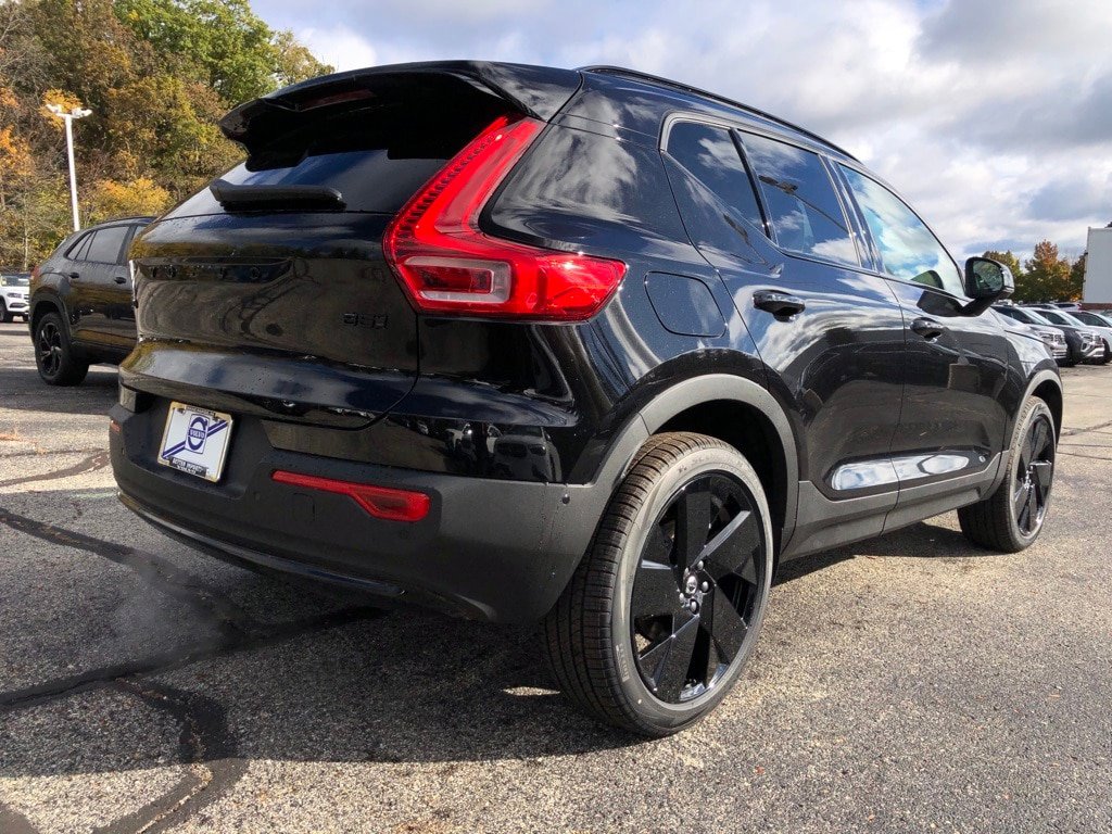 New 2026 Volvo XC40 B5 Ultra w/ Protection Package Premier AWD/4WD image 6