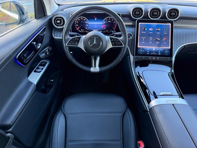 Used 2023 Mercedes-Benz GLC 300 4MATIC image 12