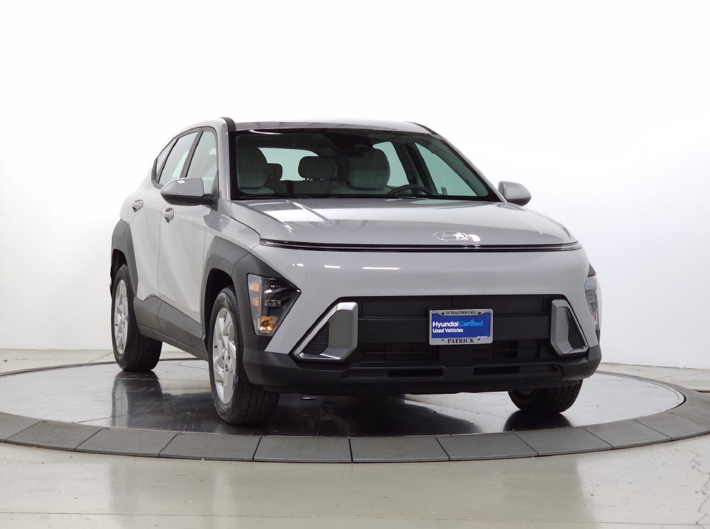 Certified 2025 Hyundai Kona SE FWD image 1
