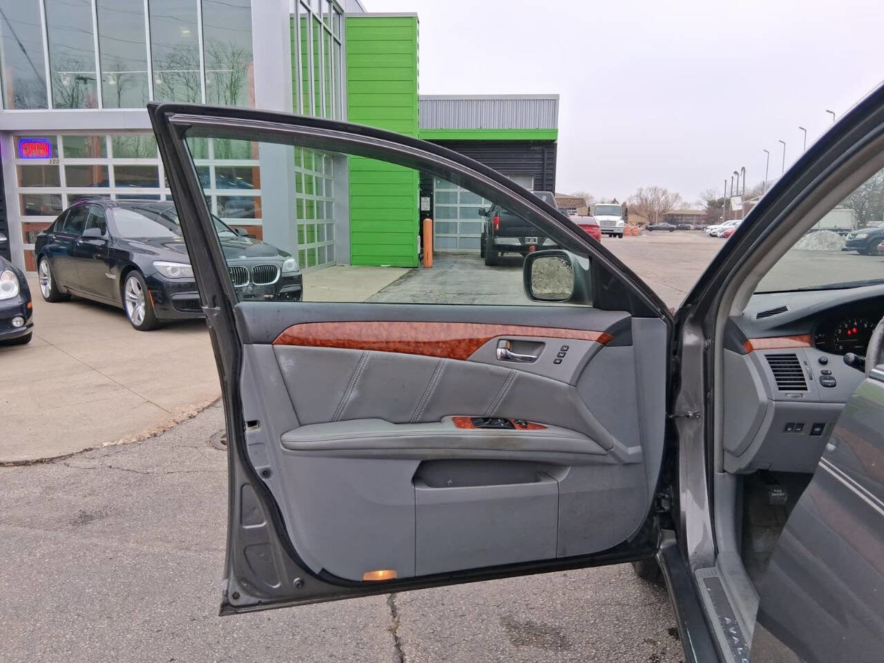 Used 2007 Toyota Avalon Limited image 15