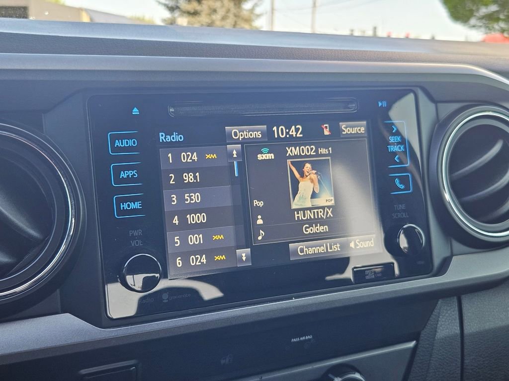 Used 2019 Toyota Tacoma TRD Off-Road AWD/4WD image 17
