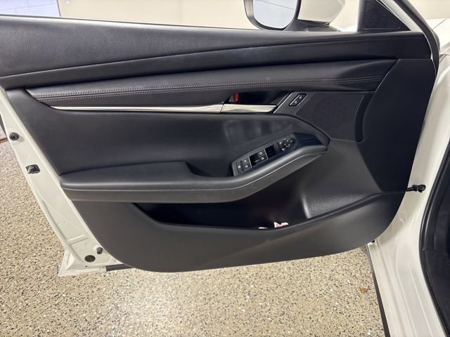 Used 2023 MAZDA MAZDA3 s image 24