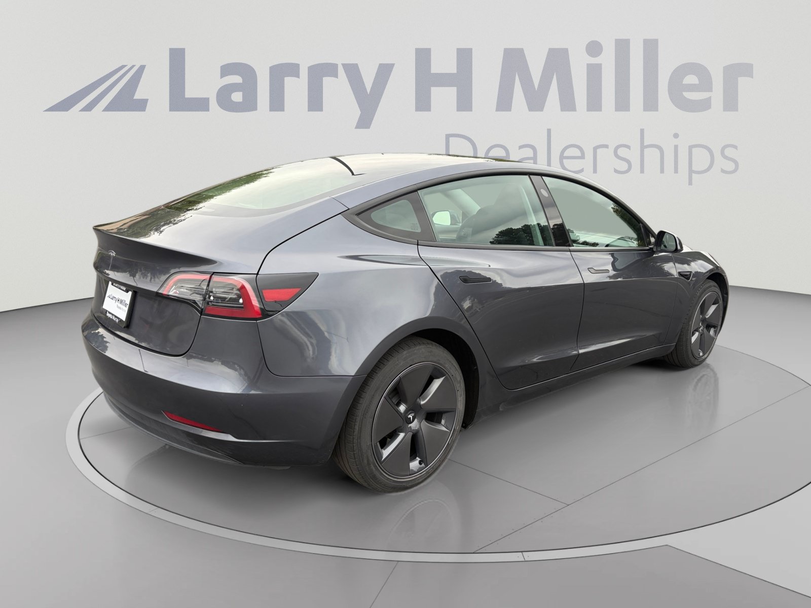 Used 2023 Tesla Model 3 Standard Range RWD image 5