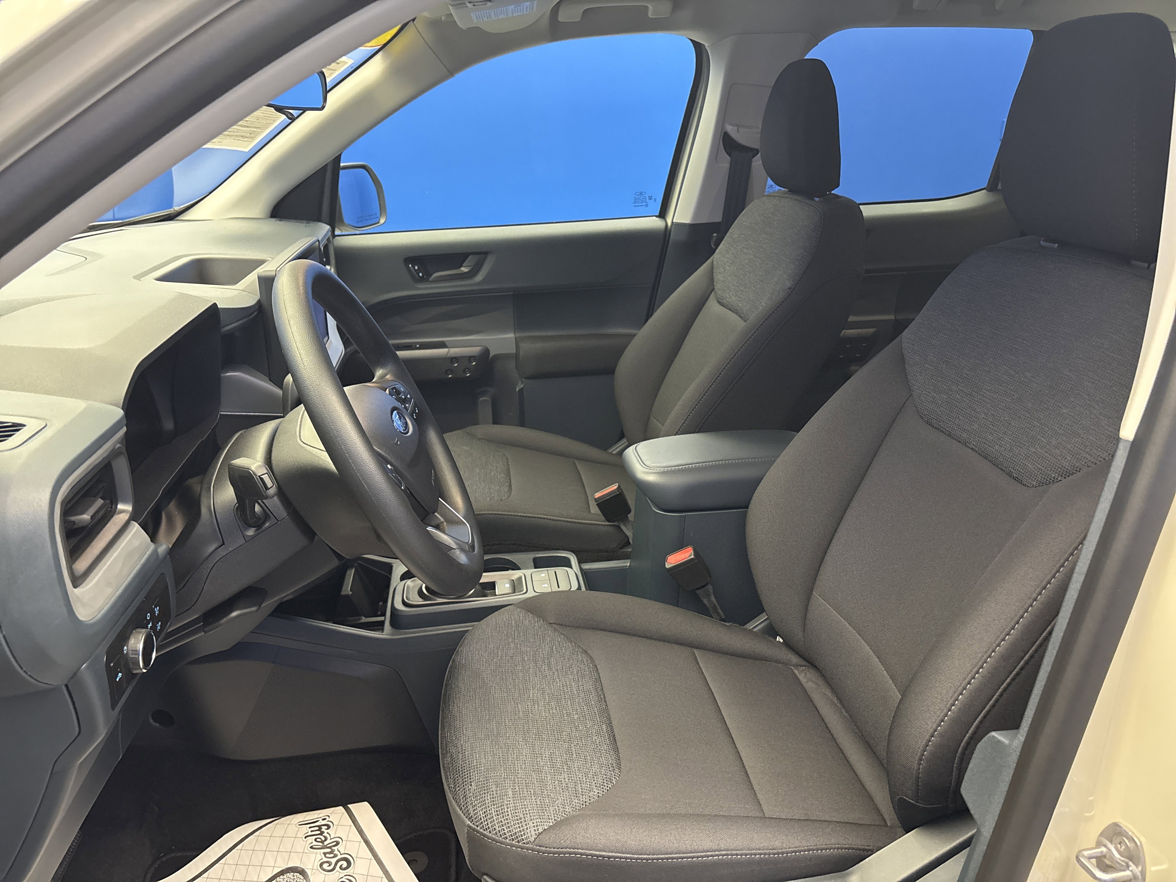 Used 2025 Ford Maverick XL w/ Equipment Group 102A image 12