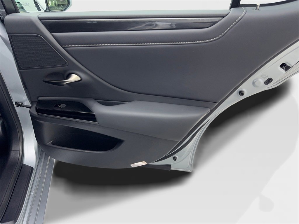 Used 2024 Lexus ES 350 image 41