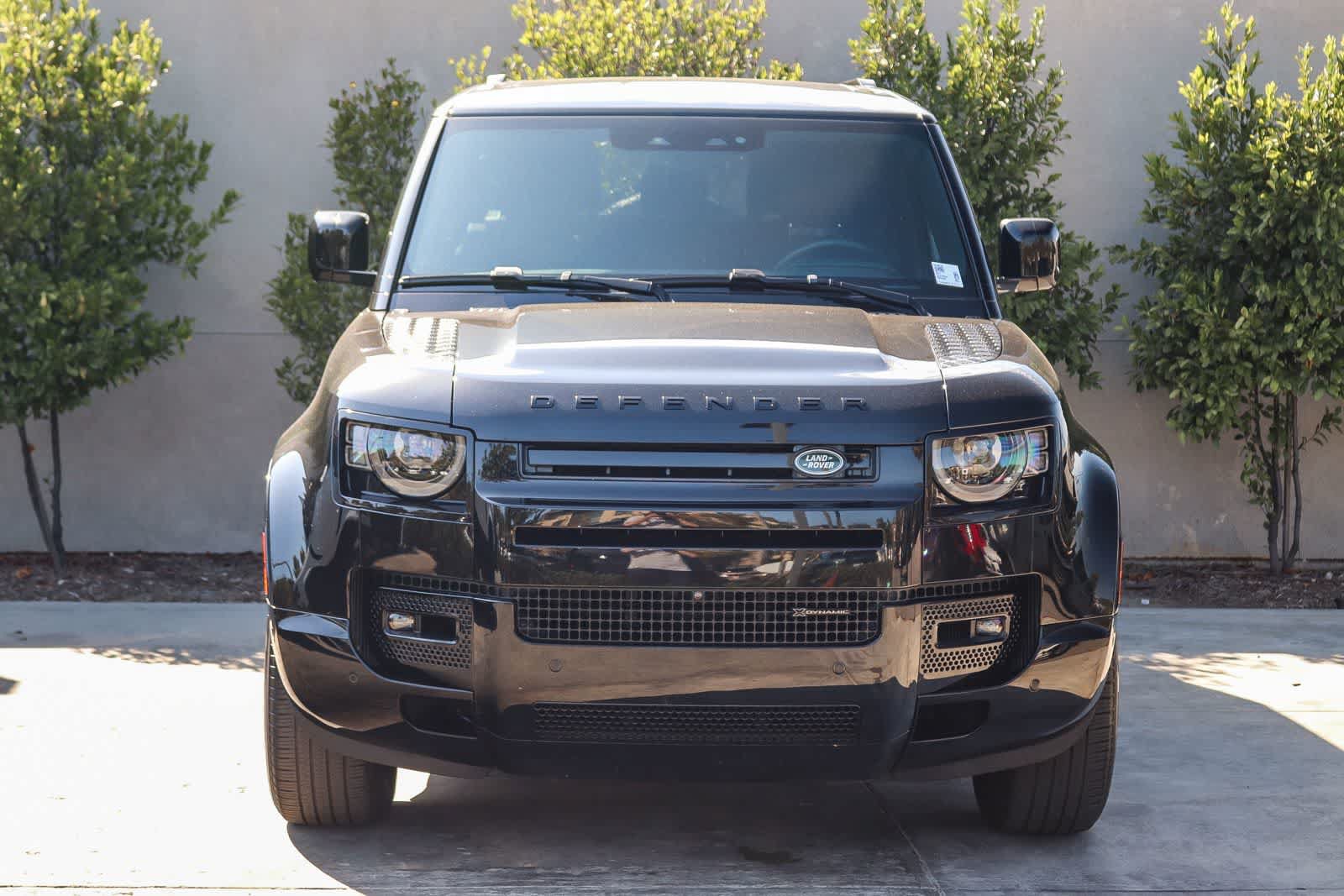 Used 2023 Land Rover Defender 90 X-Dynamic SE AWD/4WD image 2