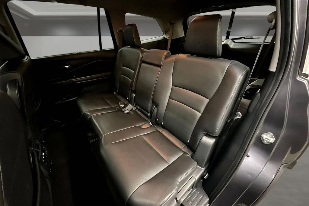 Used 2019 Honda Pilot Touring image 22