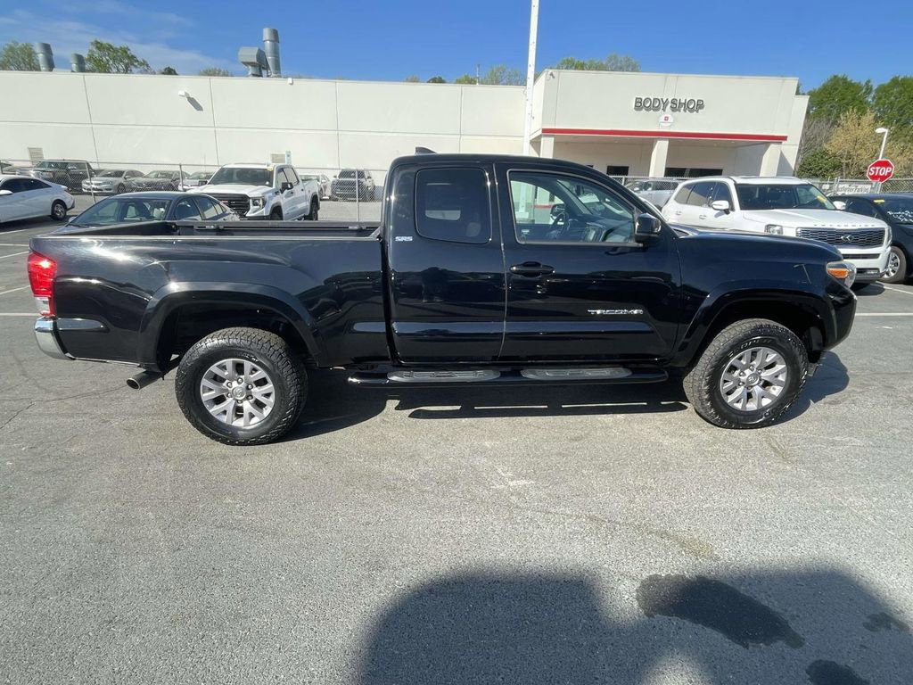 Used 2017 Toyota Tacoma SR5 w/ Tow Package image 11