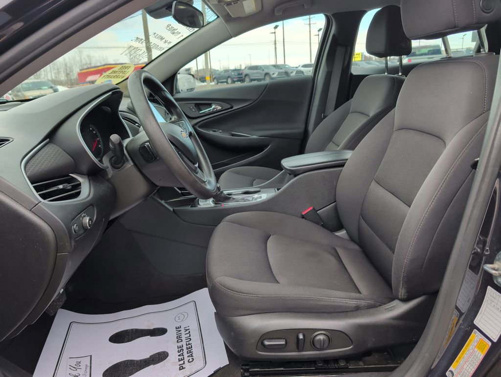 Used 2023 Chevrolet Malibu LT image 8