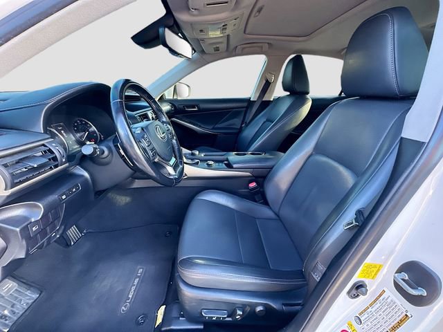 Used 2017 Lexus IS 200t image 19
