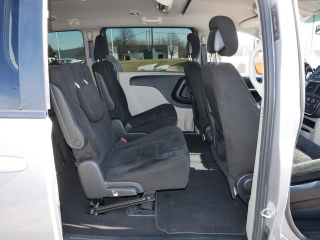 Used 2016 Dodge Grand Caravan SE w/ Quick Order Package 29E SE FWD image 21