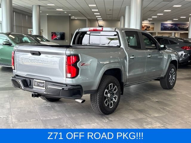 Used 2024 Chevrolet Colorado Z71 w/ Z71 Convenience Package 2 AWD/4WD image 3